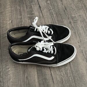 Vans Classic Black and White Low-Tops